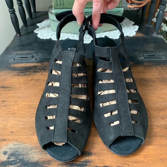 Munro Black leather sandal heels - Picture 3 of 6